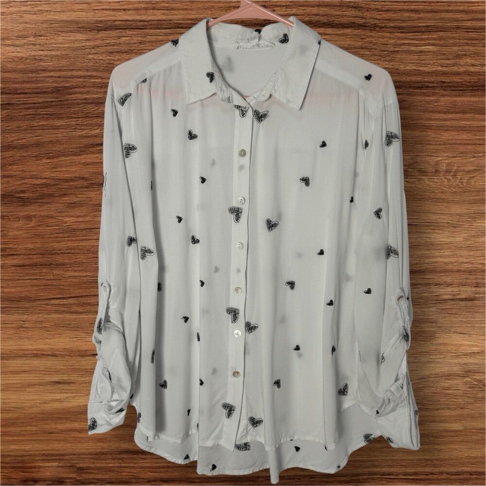 Jane + Delancey Blouse M Button Down Embroidered Black Hearts  Roll Tab Sleeves